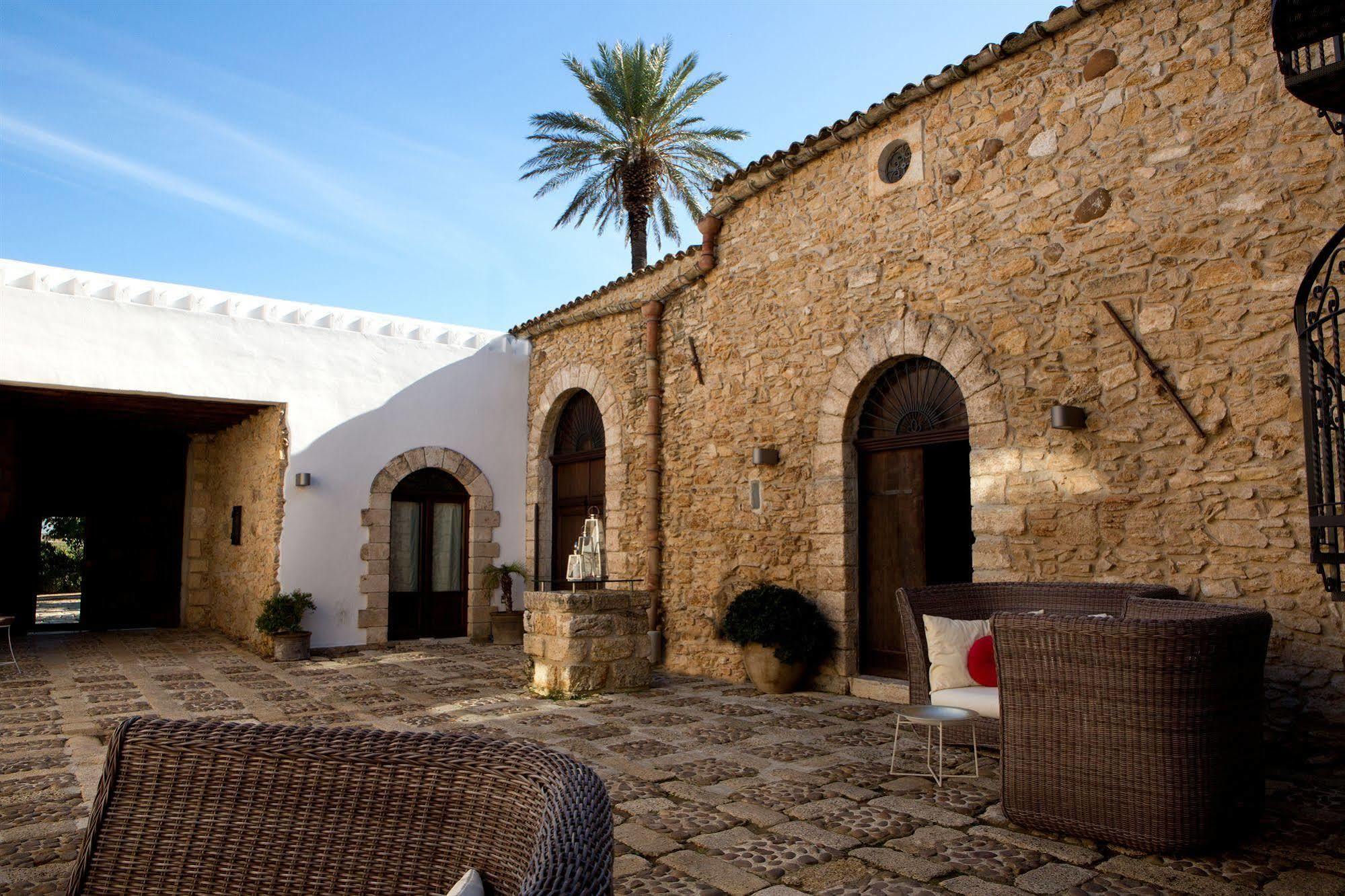 Il Baglio Della Luna Relais By Le Dhome Sicily Balestrate Bagian luar foto