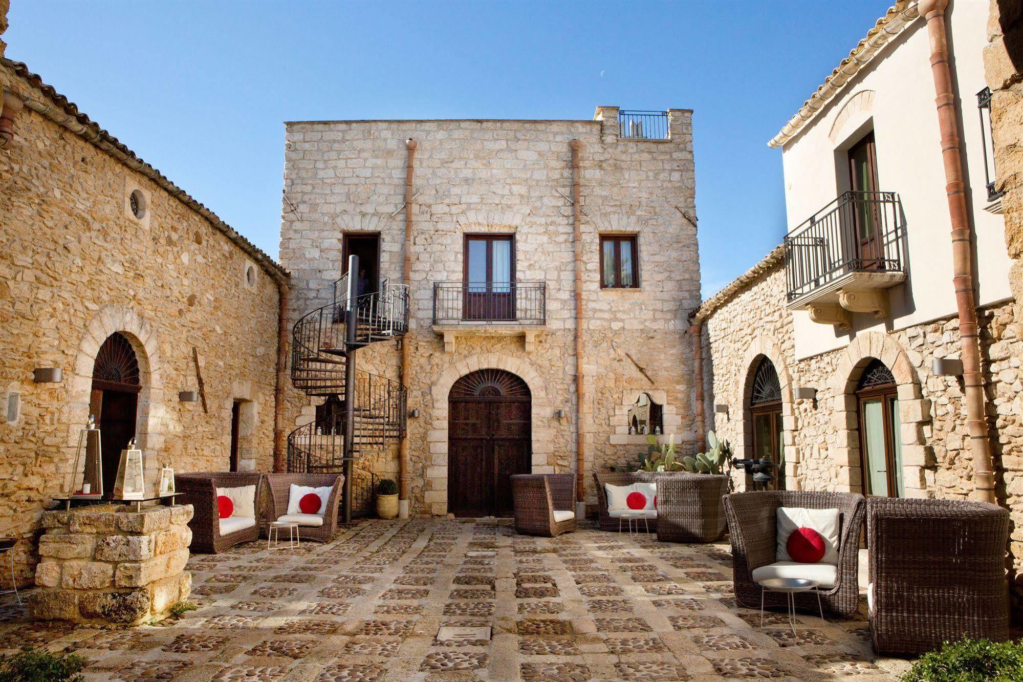 Il Baglio Della Luna Relais By Le Dhome Sicily Balestrate Bagian luar foto
